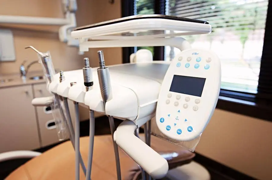 Palos Hills Dental, Anthony J. Tisoncik, DDS - Professional dental clinic exterior with modern facilities