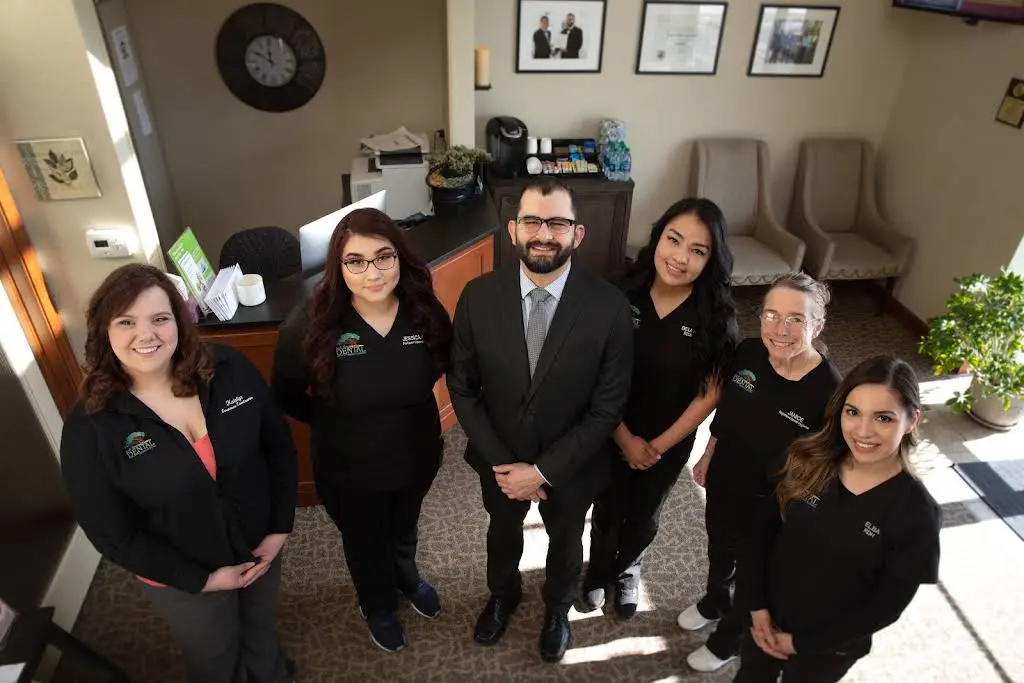 Oak Street Dental North Aurora - Professional dental clinic exterior with modern facilities