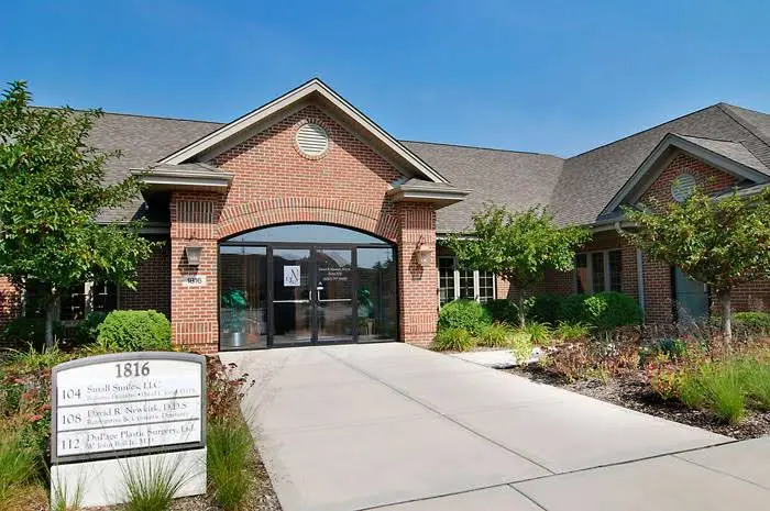 Dr. David Newkirk - Cosmetic and General Dentistry - Professional dental clinic exterior with modern facilities