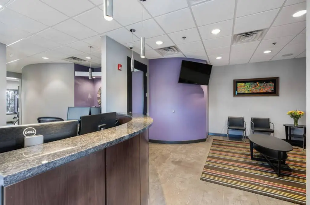 Endodontic Associates of Illinois - Naperville - Professional dental clinic exterior with modern facilities