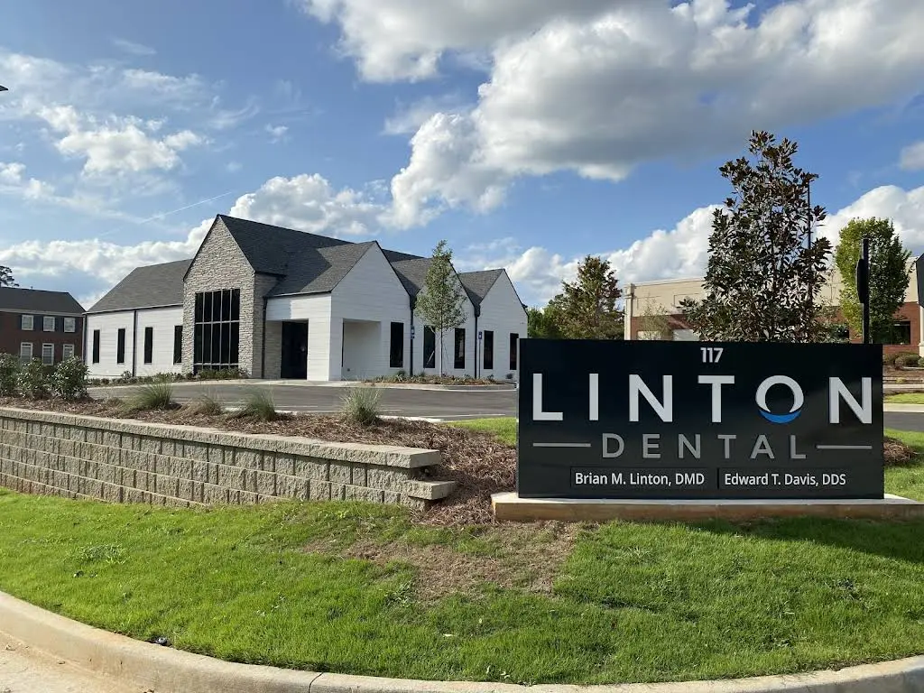 Linton Dental: Brian Linton, DMD - Professional dental clinic exterior with modern facilities
