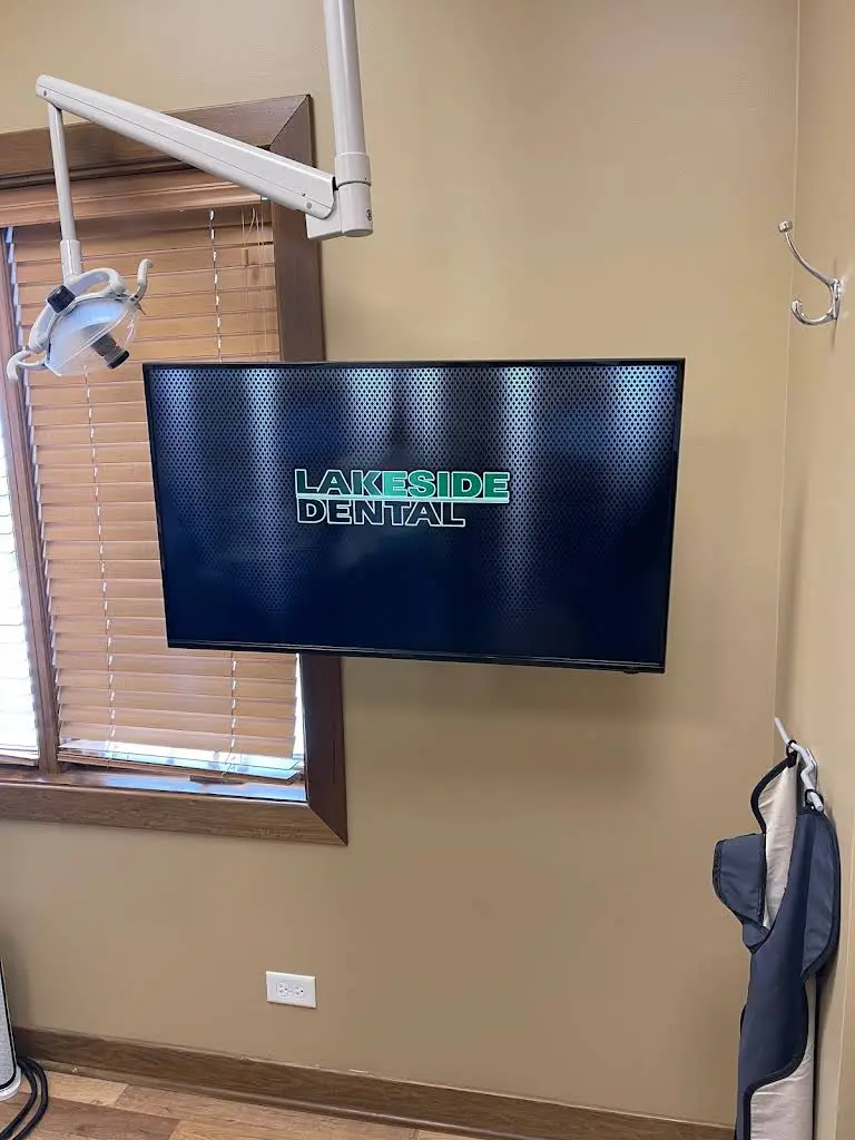 Lakeside Dental