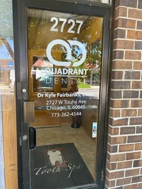 Quadrant Dental at Rogers Park - Professional dental clinic exterior with modern facilities