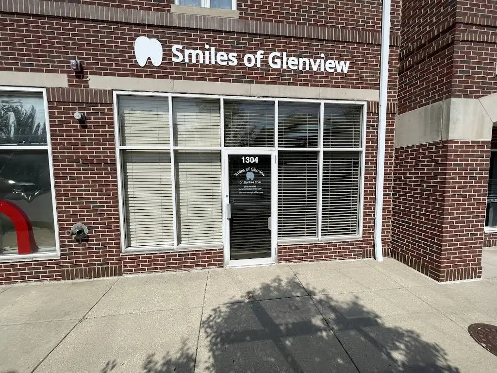 Smiles of Glenview
