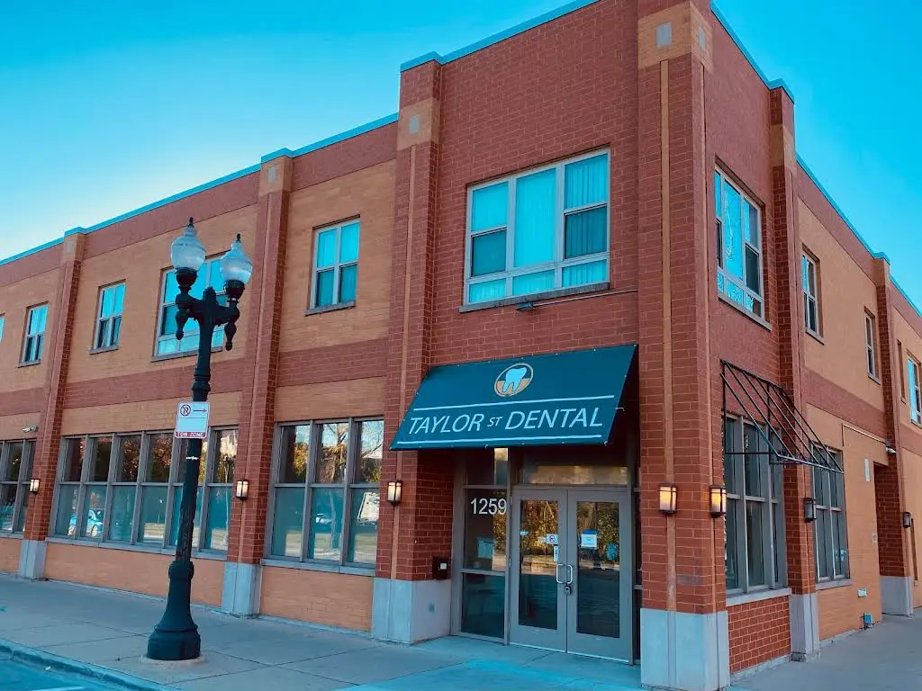 Taylor Street Dental - Professional dental clinic exterior with modern facilities
