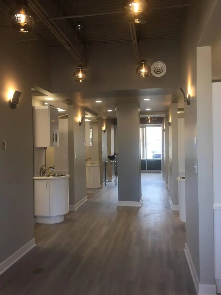 Kapur Dental - Professional dental clinic exterior with modern facilities