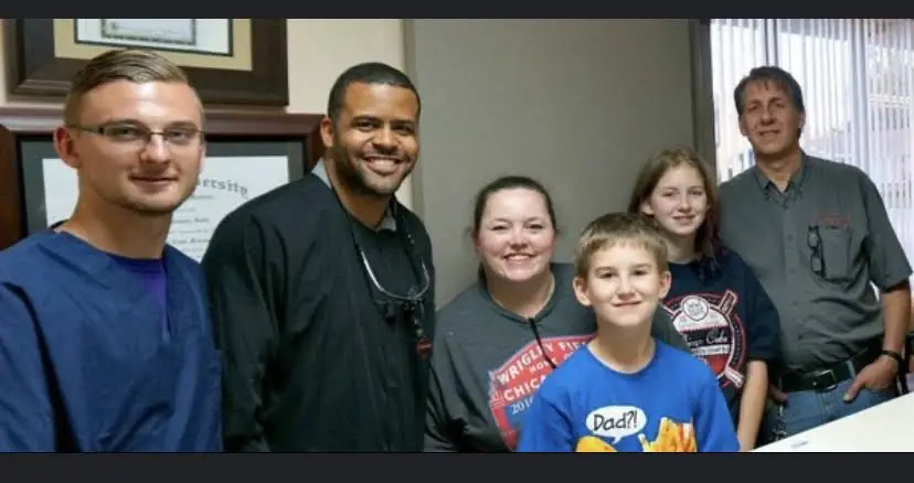 Inside the Smile - Oak Lawn Dentist - Professional dental clinic exterior with modern facilities