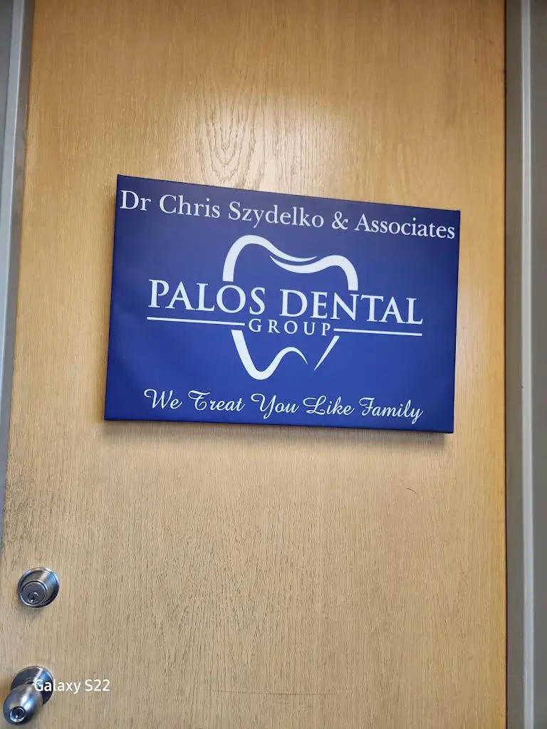 Palos Dental Group - Professional dental clinic exterior with modern facilities