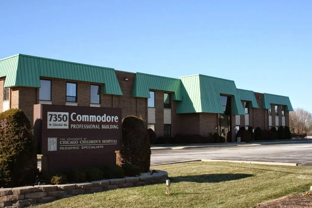 Gambla Dental - Professional dental clinic exterior with modern facilities