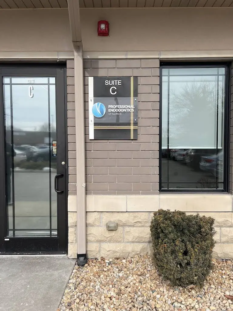 Professional Endodontics of Illinois
