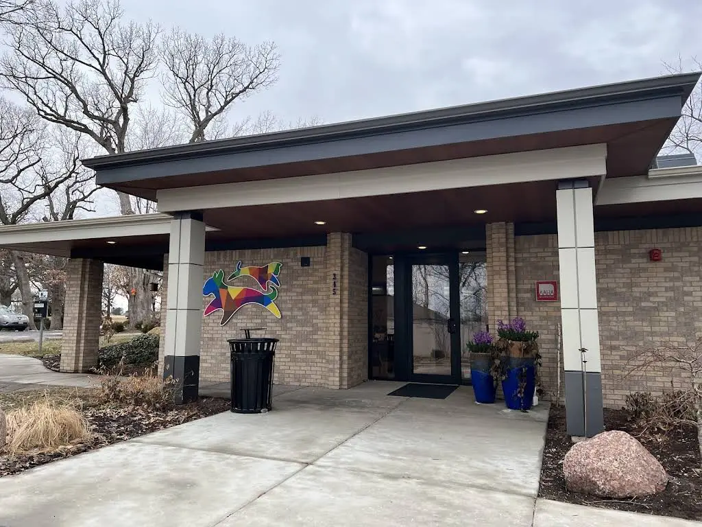 Veterinary Dental Center - Professional dental clinic exterior with modern facilities