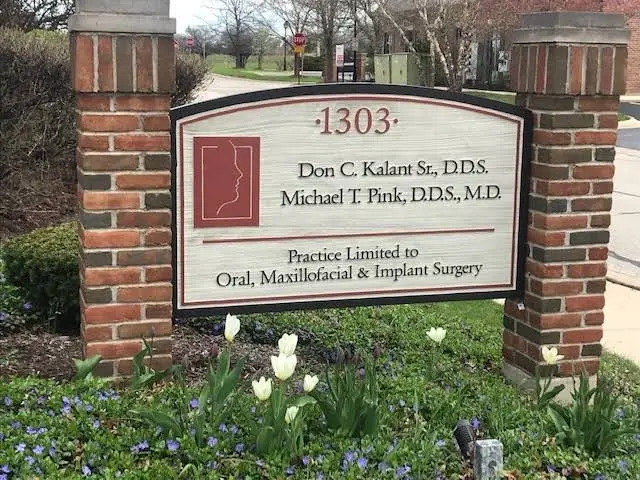 Kalant, Pink & Associates - Professional dental clinic exterior with modern facilities