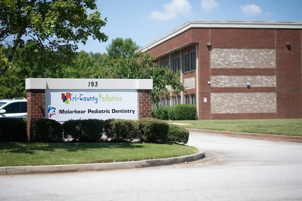 Molar Bear Pediatric Dentistry - Professional dental clinic exterior with modern facilities