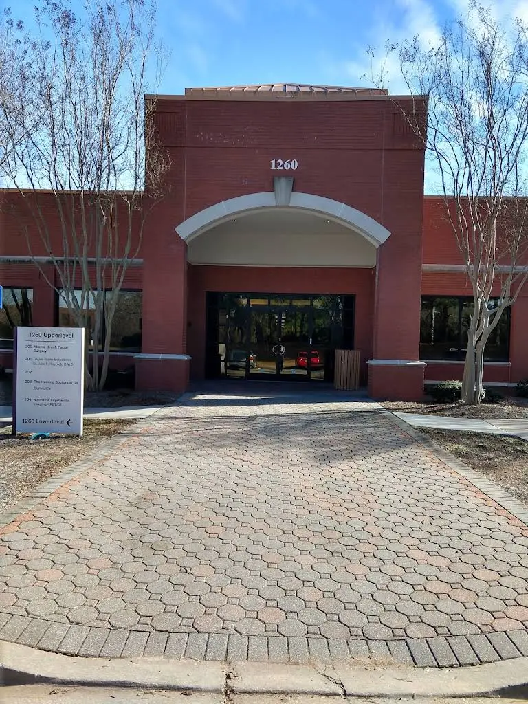 Fayette Endodontics, Dr. John R. Haycock - Professional dental clinic exterior with modern facilities