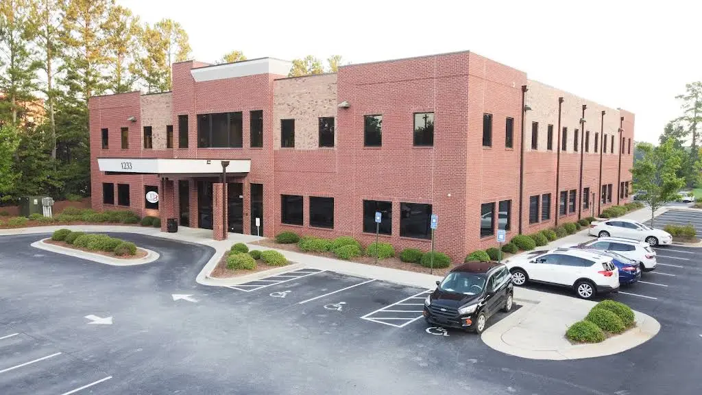 Sparkling Smiles Fayetteville - Professional dental clinic exterior with modern facilities
