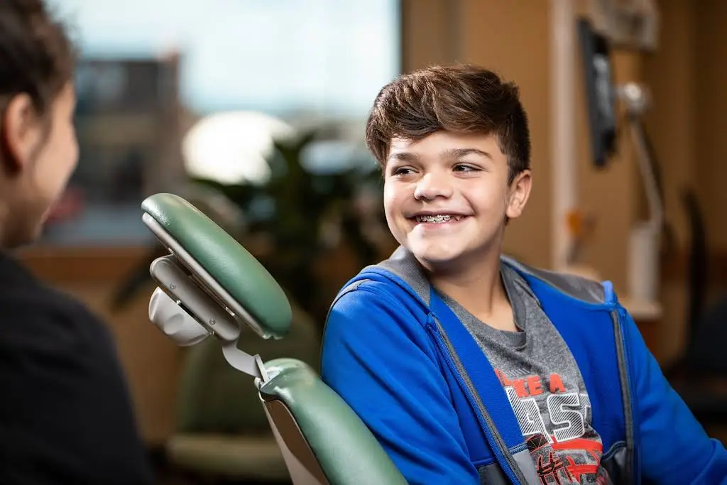 Family Orthodontics - Peachtree City - Professional dental clinic exterior with modern facilities