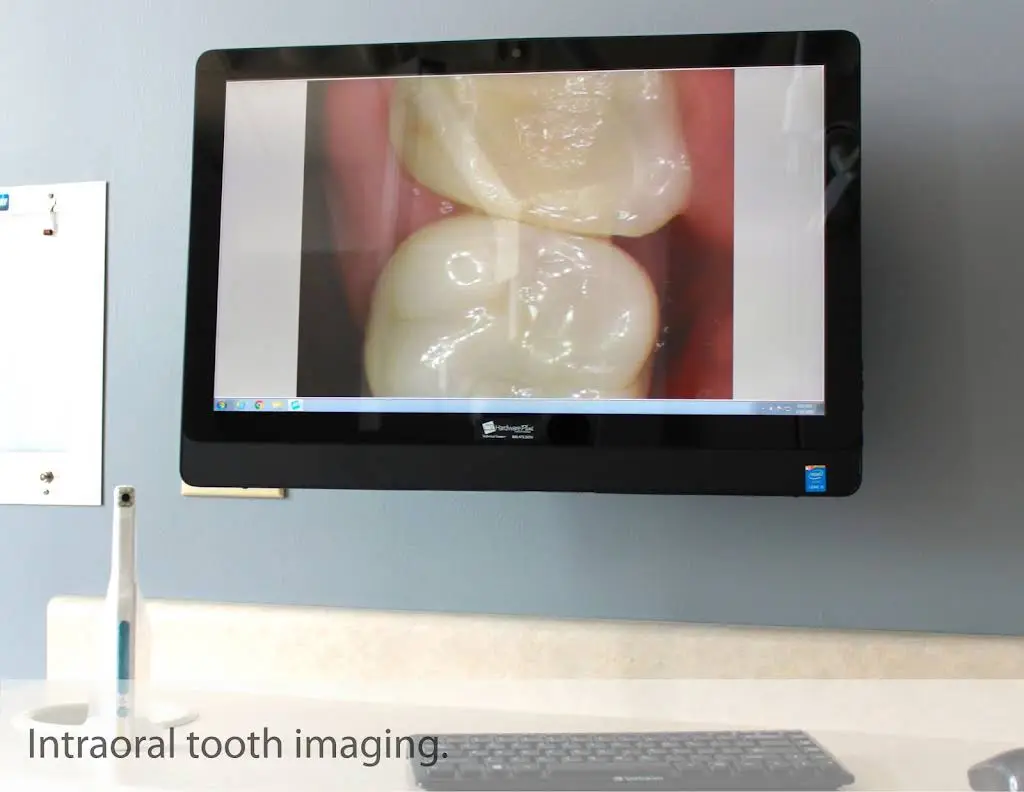 Lance K. Skinkys DDS - Professional dental clinic exterior with modern facilities