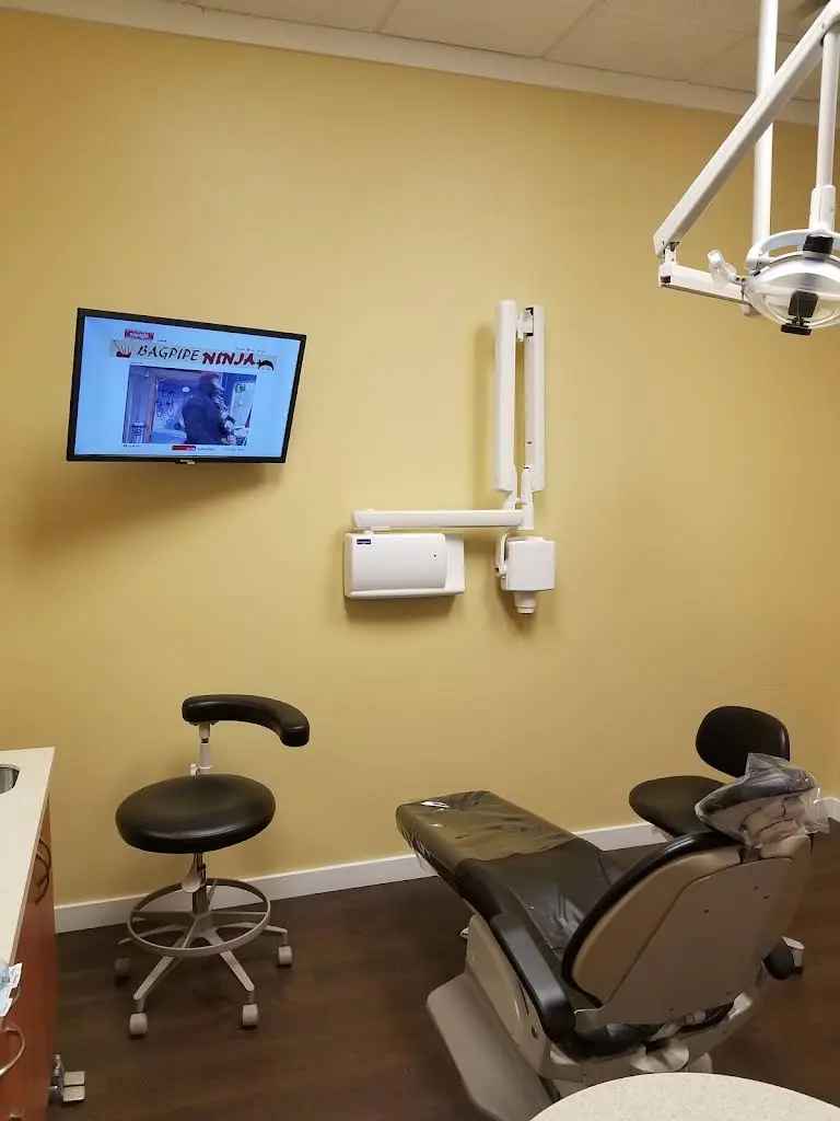 Bridgeport Family Dental Center - Professional dental clinic exterior with modern facilities