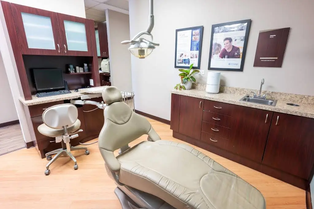 Smile On Dental Salon & Sleep Apnea Center - Professional dental clinic exterior with modern facilities