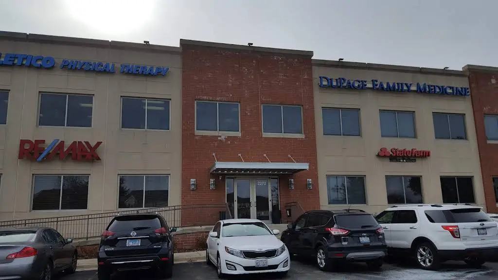 Ashbury Dental Clinic - Professional dental clinic exterior with modern facilities