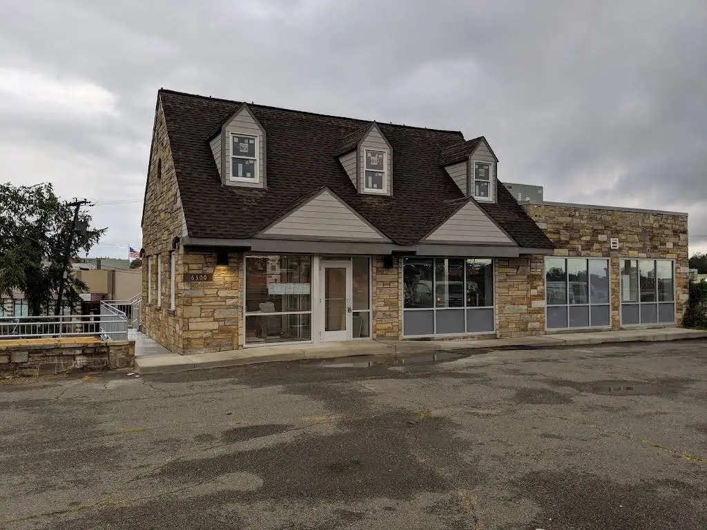 Grosso Dentistry - Professional dental clinic exterior with modern facilities