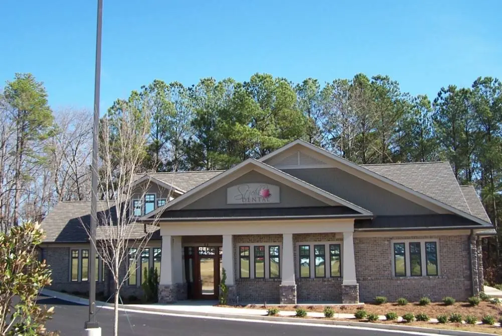 Stiehl Dental - Professional dental clinic exterior with modern facilities