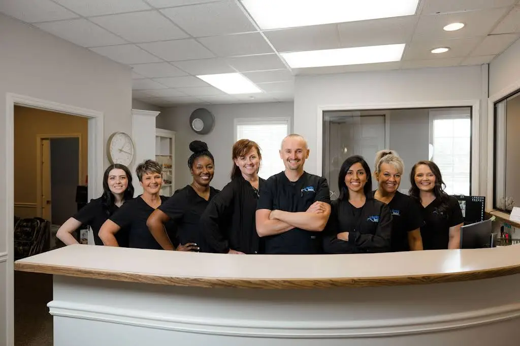 Aberdeen Dental Group Newnan - Professional dental clinic exterior with modern facilities