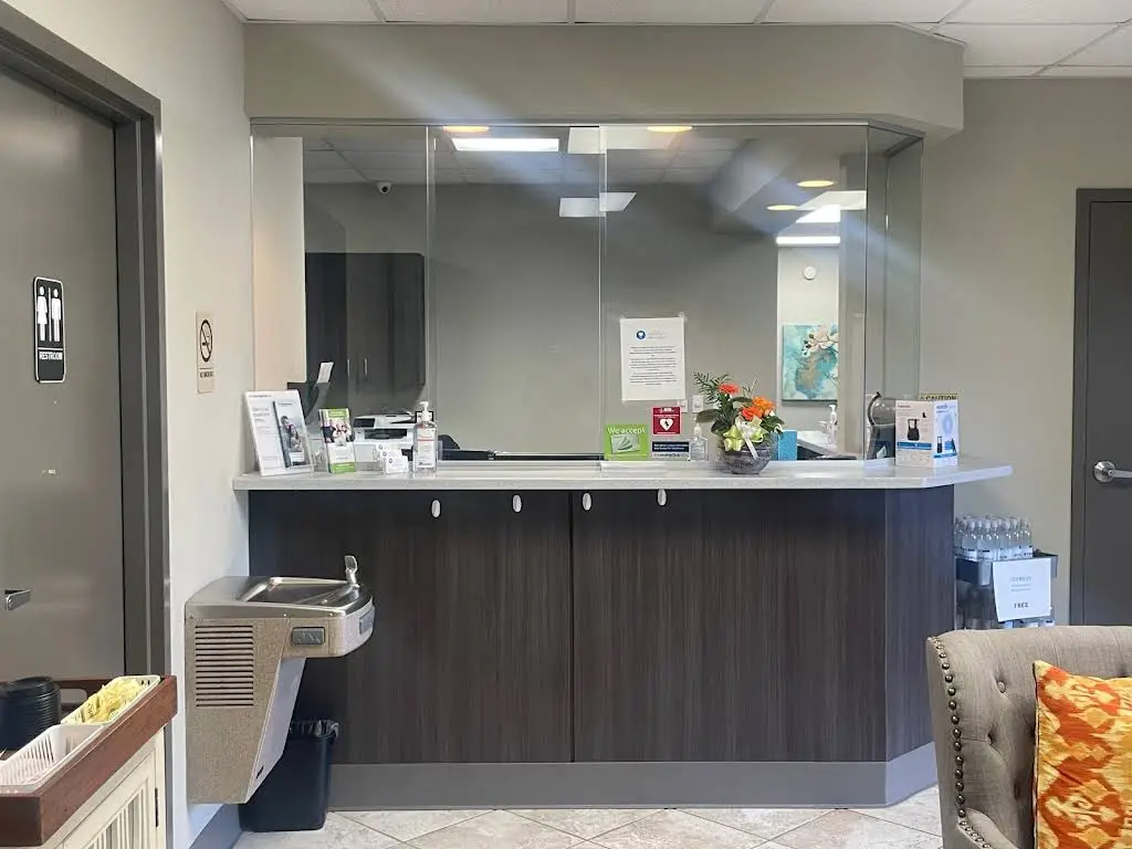 Newnan Periodontics and Dental Implants, LLC - Professional dental clinic exterior with modern facilities