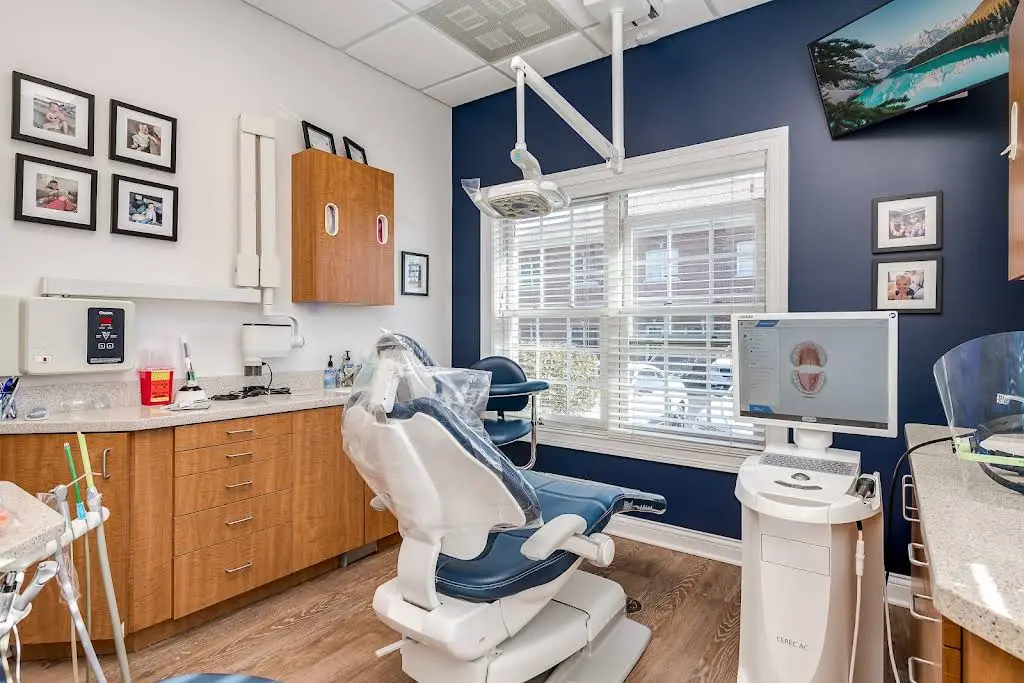 Kennedy & Limardi Family Dental - Professional dental clinic exterior with modern facilities
