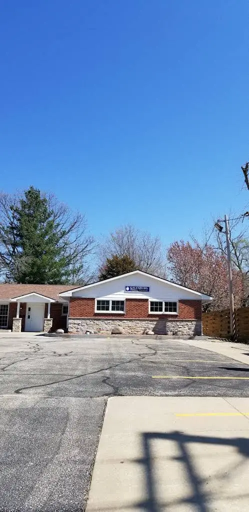 Galesburg Family Dental - Professional dental clinic exterior with modern facilities
