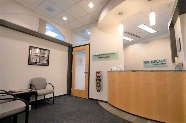 Perio Implant Chicago - Professional dental clinic exterior with modern facilities