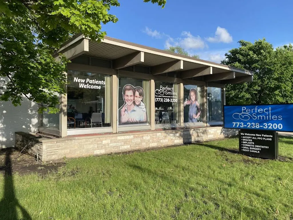 Perfect Smiles - Beverly - Professional dental clinic exterior with modern facilities