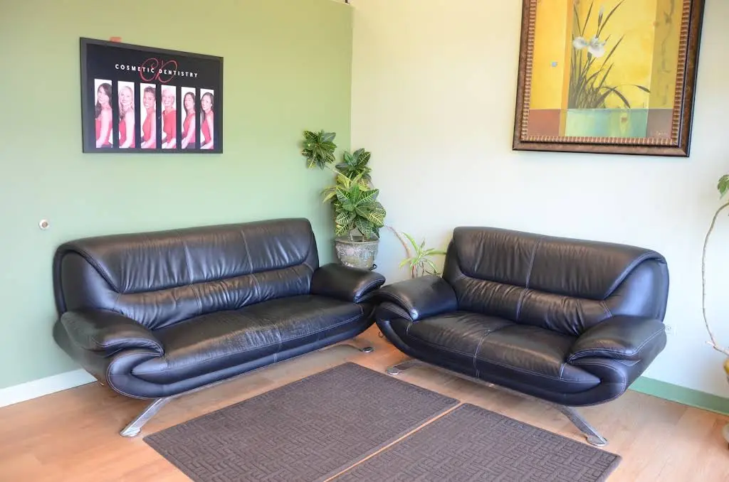 Crestlake Dental Care - Professional dental clinic exterior with modern facilities