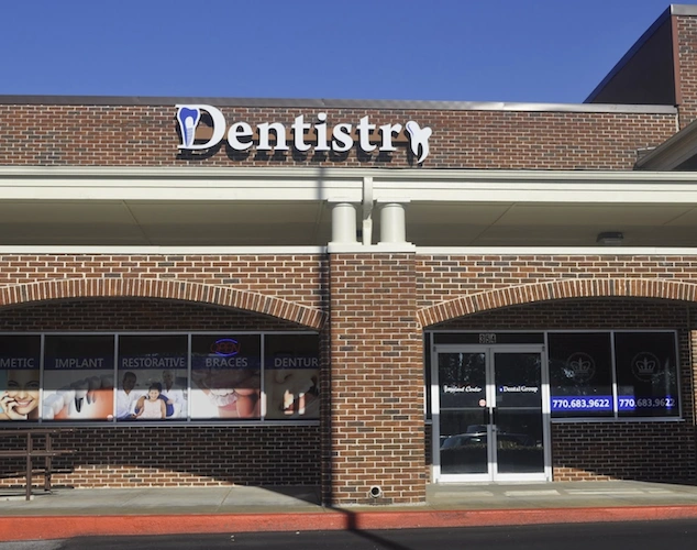 Southern Smiles Newnan - Professional dental clinic exterior with modern facilities