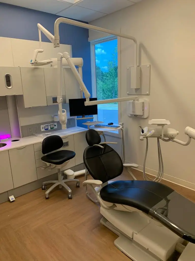 Dream Pediatric Dentistry and Orthodontics of Newnan - Professional dental clinic exterior with modern facilities