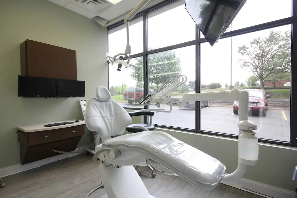 Sleep Better Illinois - Professional dental clinic exterior with modern facilities