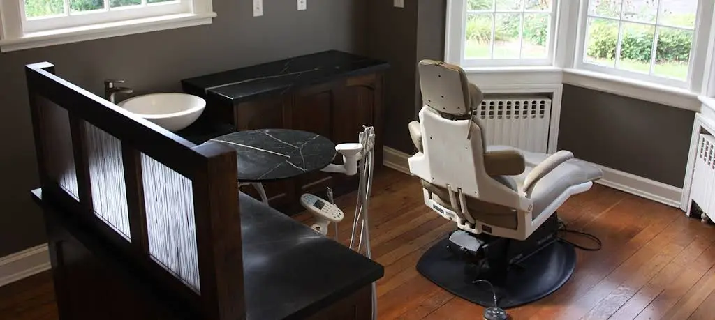 Burseth Family Dentistry - Professional dental clinic exterior with modern facilities
