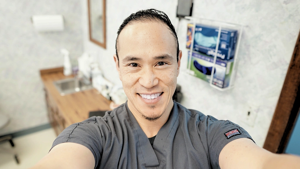 Smiles of Round Lake - Dr. Hilehito Gene Lin DDS - Professional dental clinic exterior with modern facilities
