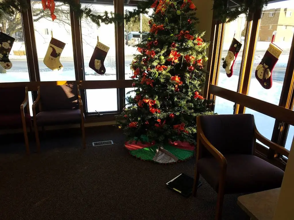 Dr. Greg Weinberg Pediatric Dentistry - Professional dental clinic exterior with modern facilities