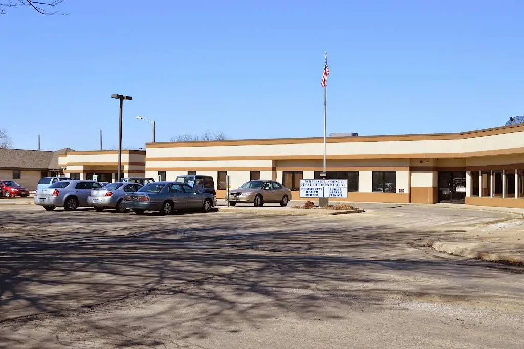 Whiteside County Community Health Clinic - Professional dental clinic exterior with modern facilities
