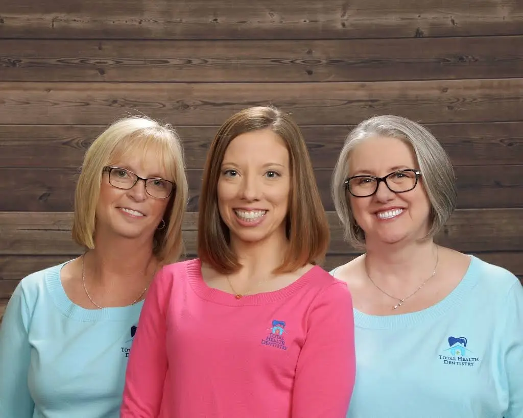 Total Health Dentistry - Dr. Jacquelyn Richardson - Professional dental clinic exterior with modern facilities