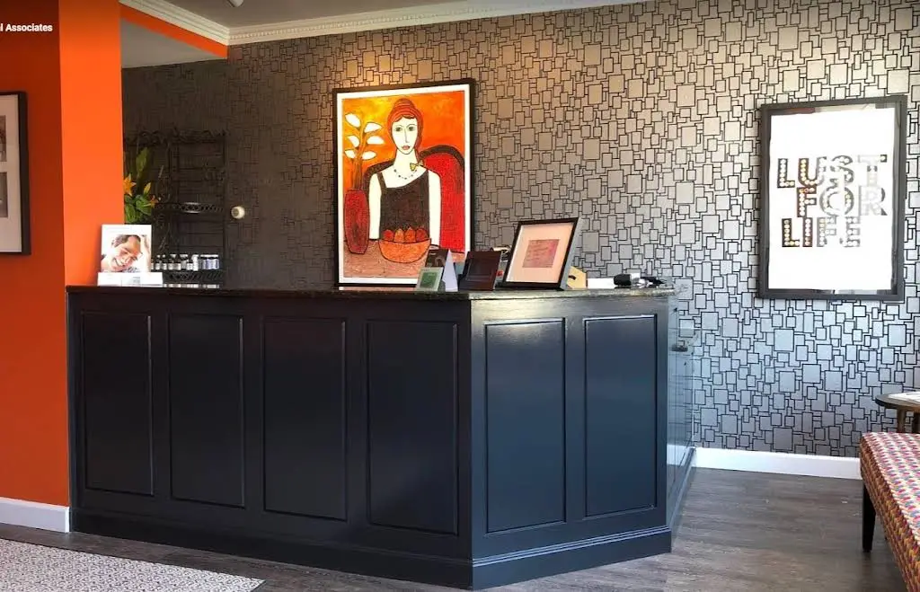 Kenilworth Dental Associates - Professional dental clinic exterior with modern facilities