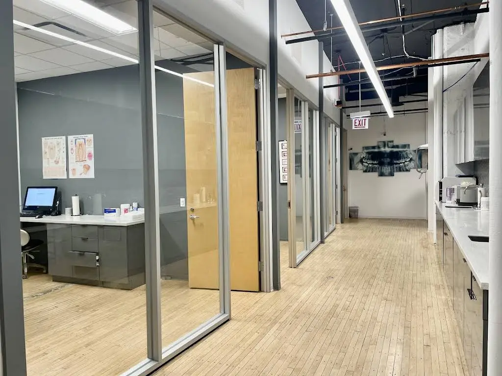 Smile Obsession Chicago - Professional dental clinic exterior with modern facilities
