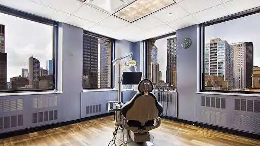 Downtown Dental - Loop - Professional dental clinic exterior with modern facilities