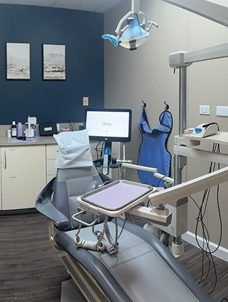 Smiles4U of St. Charles - Professional dental clinic exterior with modern facilities