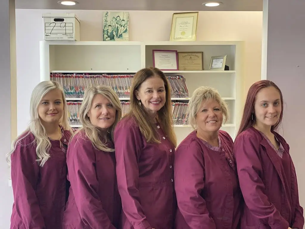 Lincolnway Dental Associates - Professional dental clinic exterior with modern facilities