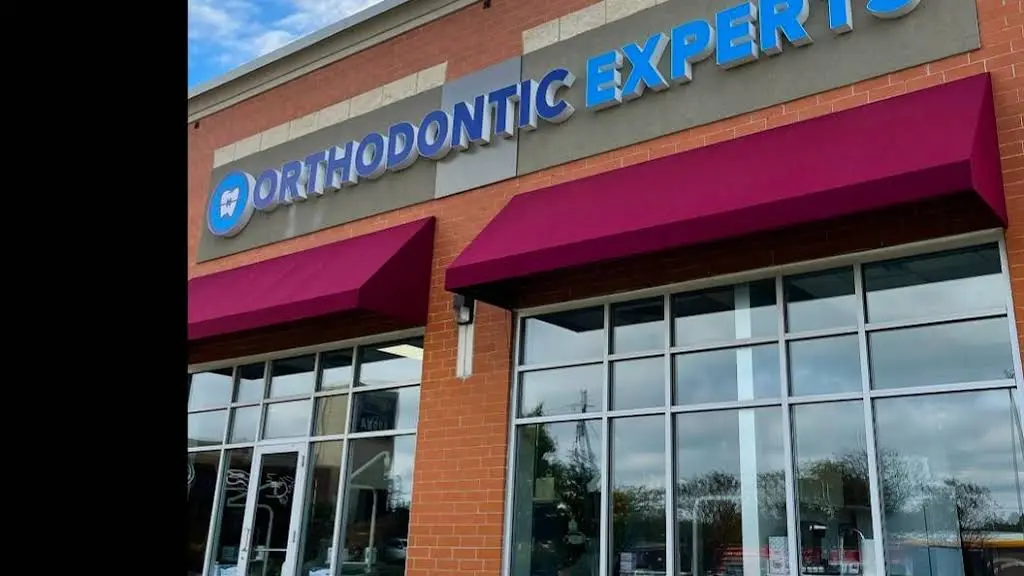 Orthodontic Experts Orland Park - Professional dental clinic exterior with modern facilities