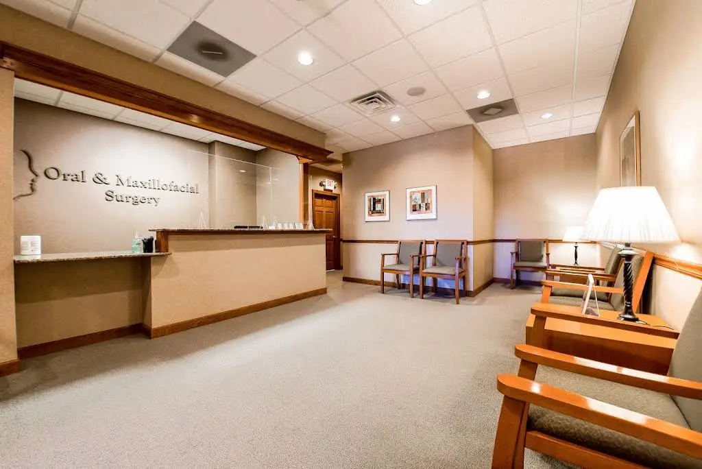 Kalant, Pink & Associates - Professional dental clinic exterior with modern facilities