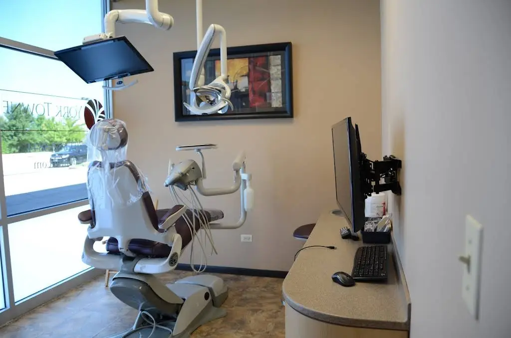York Towne Dental - Professional dental clinic exterior with modern facilities