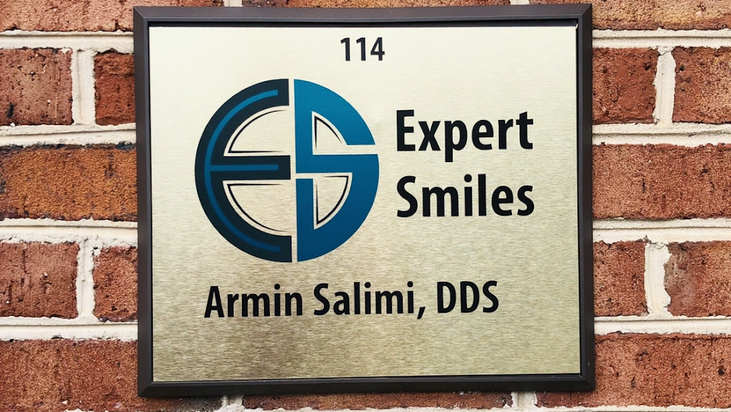 Expert Smiles - Professional dental clinic exterior with modern facilities